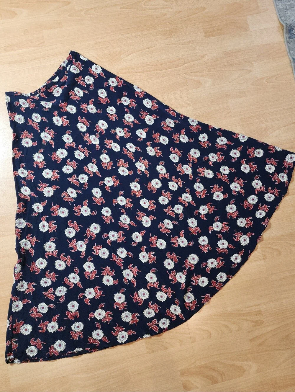 Karen Kane Maxi Skirt Blue Red White Floral Rayon Made In USA Size 6 XS/S